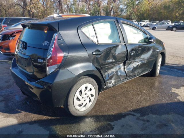 Photo 3 VIN: JTDKDTB35G1135520 - TOYOTA PRIUS C 