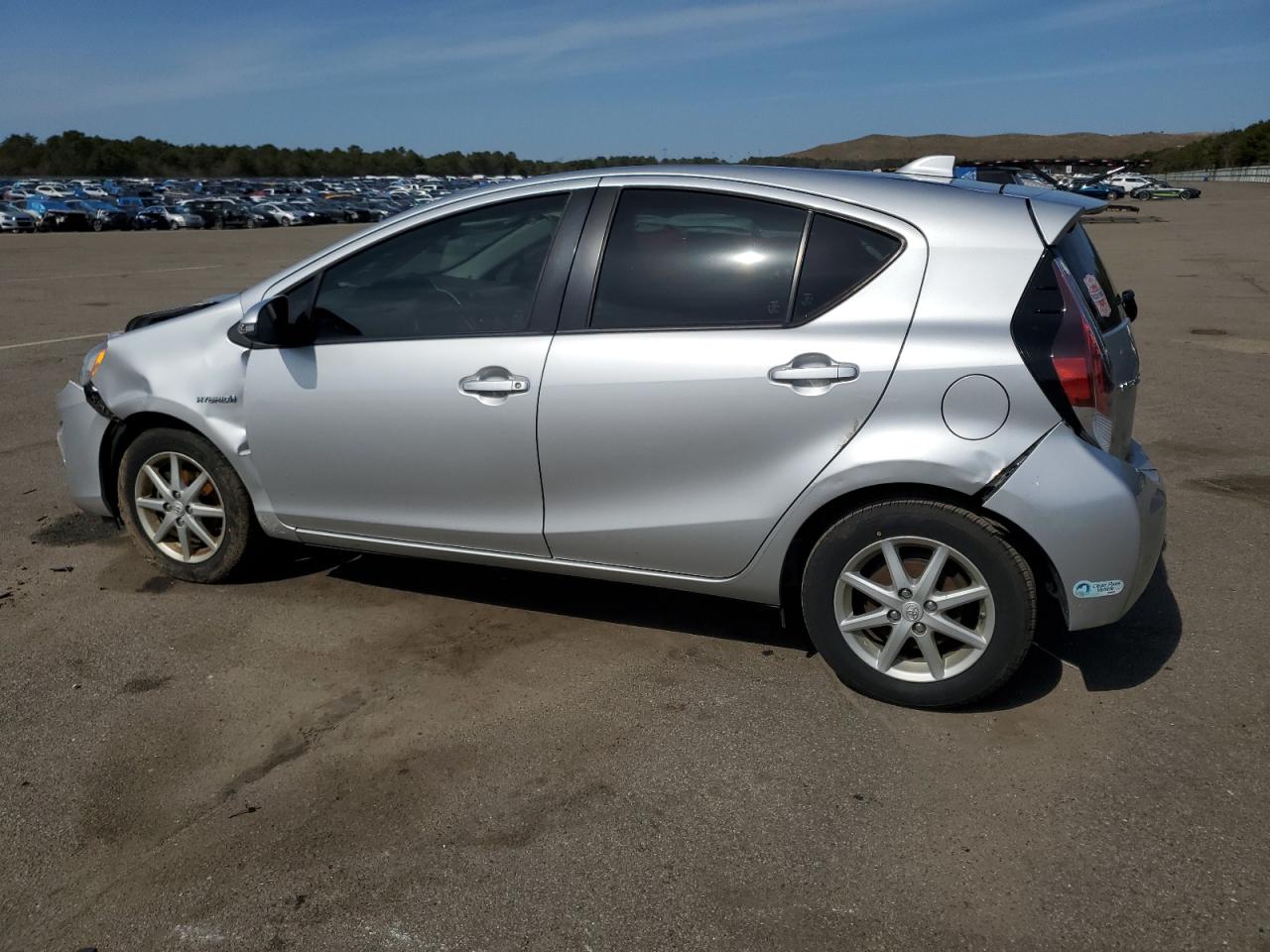 Photo 1 VIN: JTDKDTB35G1136344 - TOYOTA PRIUS 