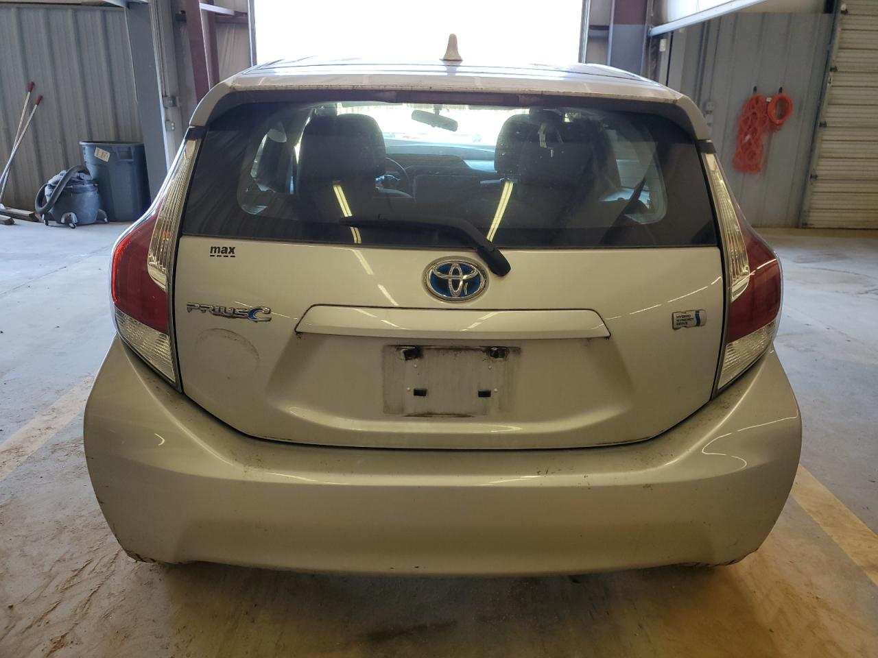 Photo 5 VIN: JTDKDTB35G1137333 - TOYOTA PRIUS 