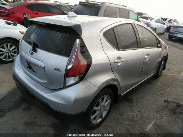 Photo 3 VIN: JTDKDTB35H1597111 - TOYOTA PRIUS C 