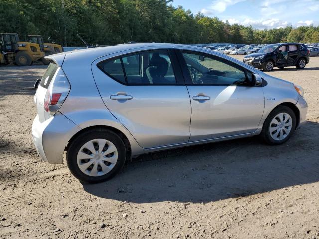 Photo 2 VIN: JTDKDTB36C1007488 - TOYOTA PRIUS C 