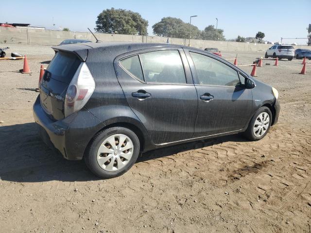 Photo 2 VIN: JTDKDTB36C1010701 - TOYOTA PRIUS C 