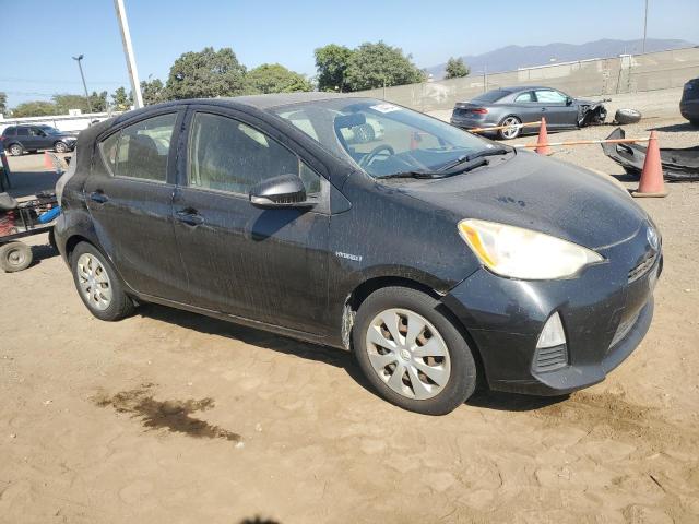 Photo 3 VIN: JTDKDTB36C1010701 - TOYOTA PRIUS C 