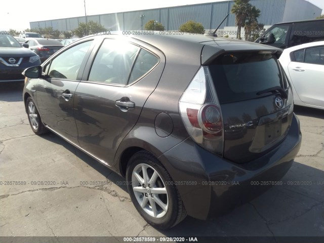 Photo 2 VIN: JTDKDTB36C1013050 - TOYOTA PRIUS C 