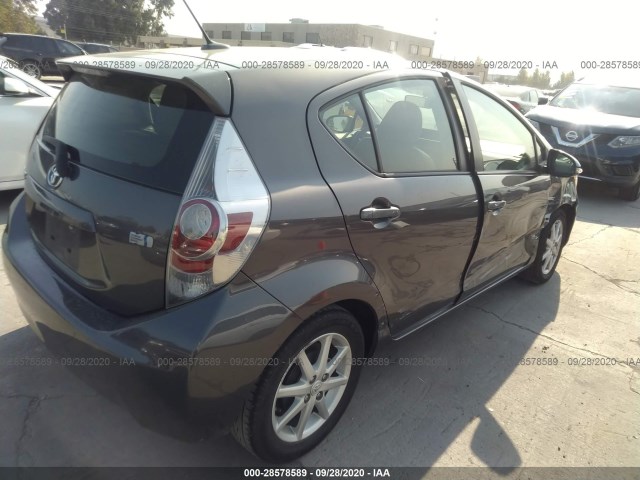 Photo 3 VIN: JTDKDTB36C1013050 - TOYOTA PRIUS C 