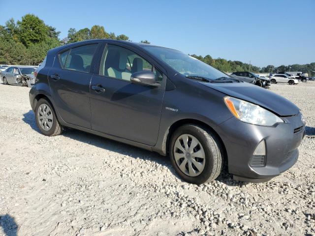 Photo 3 VIN: JTDKDTB36C1018068 - TOYOTA PRIUS C 