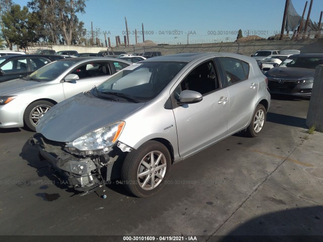 Photo 1 VIN: JTDKDTB36C1021312 - TOYOTA PRIUS C 