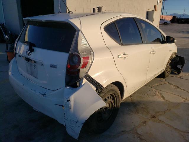 Photo 3 VIN: JTDKDTB36C1026879 - TOYOTA PRIUS C 