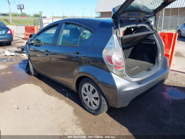 Photo 2 VIN: JTDKDTB36C1505996 - TOYOTA PRIUS C 