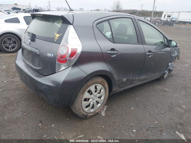 Photo 3 VIN: JTDKDTB36D1045031 - TOYOTA PRIUS C 