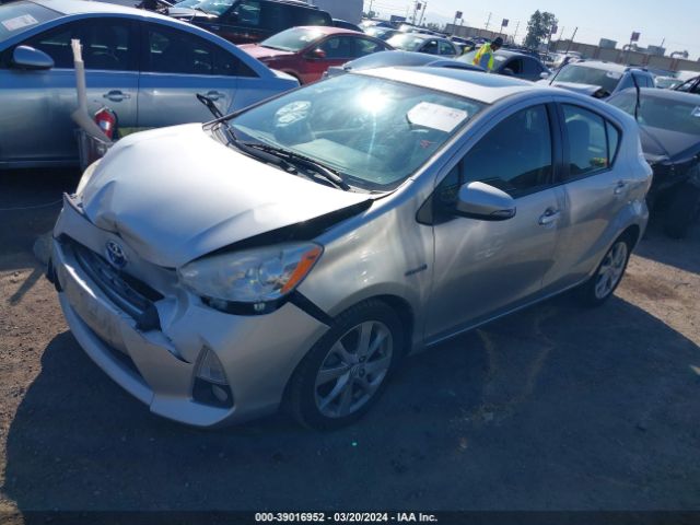 Photo 1 VIN: JTDKDTB36D1048527 - TOYOTA PRIUS C 