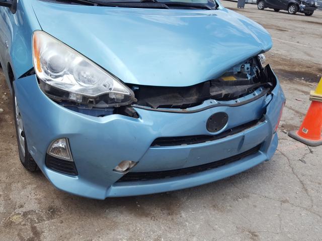 Photo 8 VIN: JTDKDTB36D1050214 - TOYOTA PRIUS C 