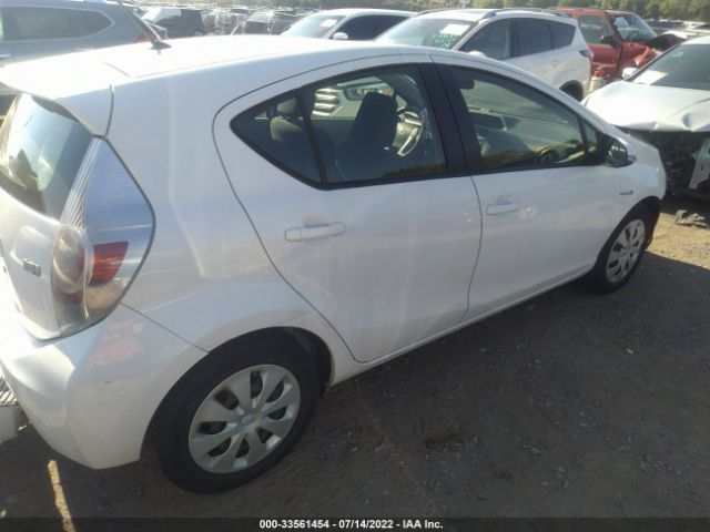 Photo 3 VIN: JTDKDTB36D1534822 - TOYOTA PRIUS C 