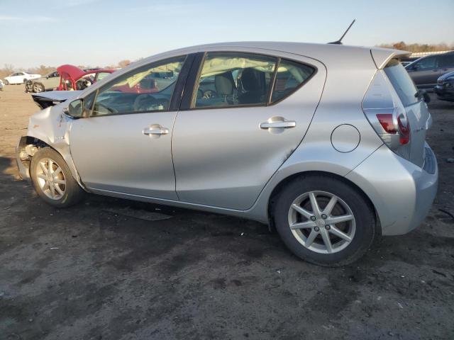 Photo 1 VIN: JTDKDTB36D1537624 - TOYOTA PRIUS C 