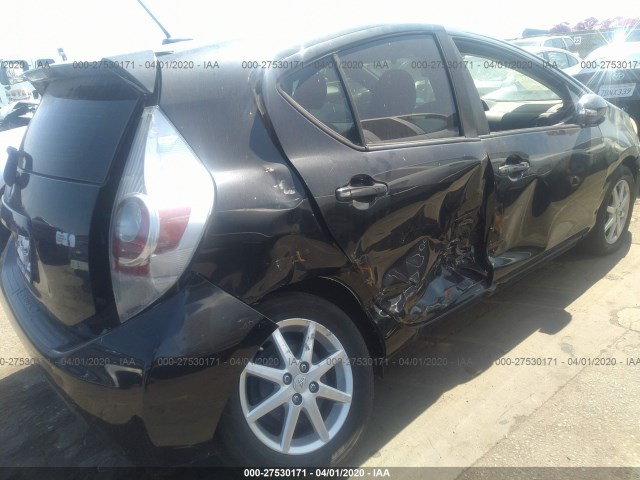 Photo 5 VIN: JTDKDTB36D1539325 - TOYOTA PRIUS C 