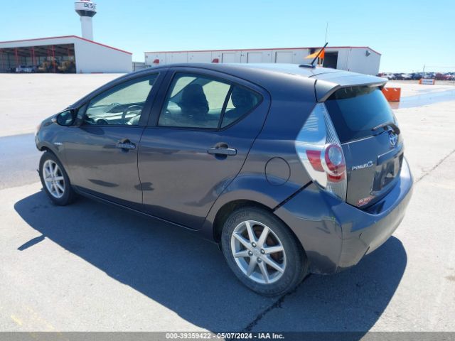 Photo 2 VIN: JTDKDTB36D1541382 - TOYOTA PRIUS C 