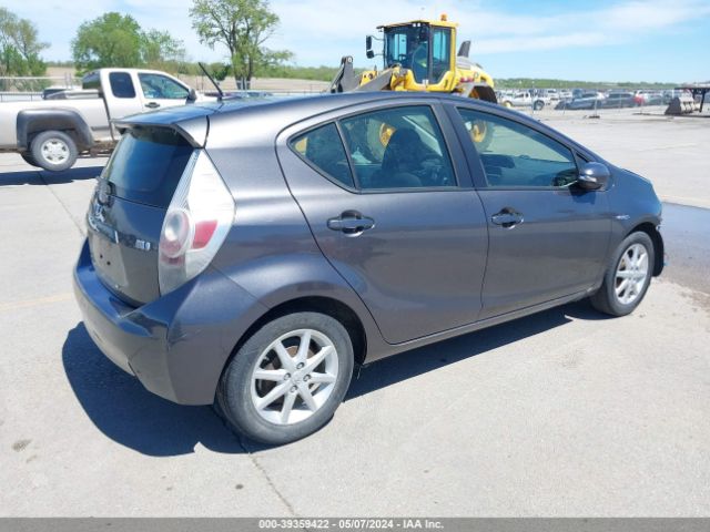 Photo 3 VIN: JTDKDTB36D1541382 - TOYOTA PRIUS C 