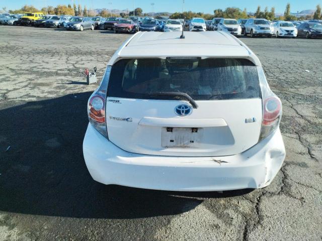 Photo 5 VIN: JTDKDTB36D1544749 - TOYOTA PRIUS C 