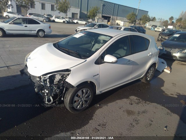 Photo 1 VIN: JTDKDTB36D1545660 - TOYOTA PRIUS 