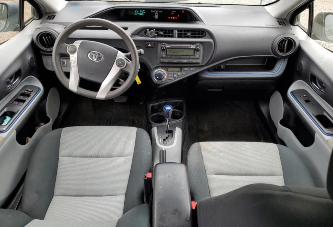 Photo 7 VIN: JTDKDTB36D1548588 - TOYOTA PRIUS 