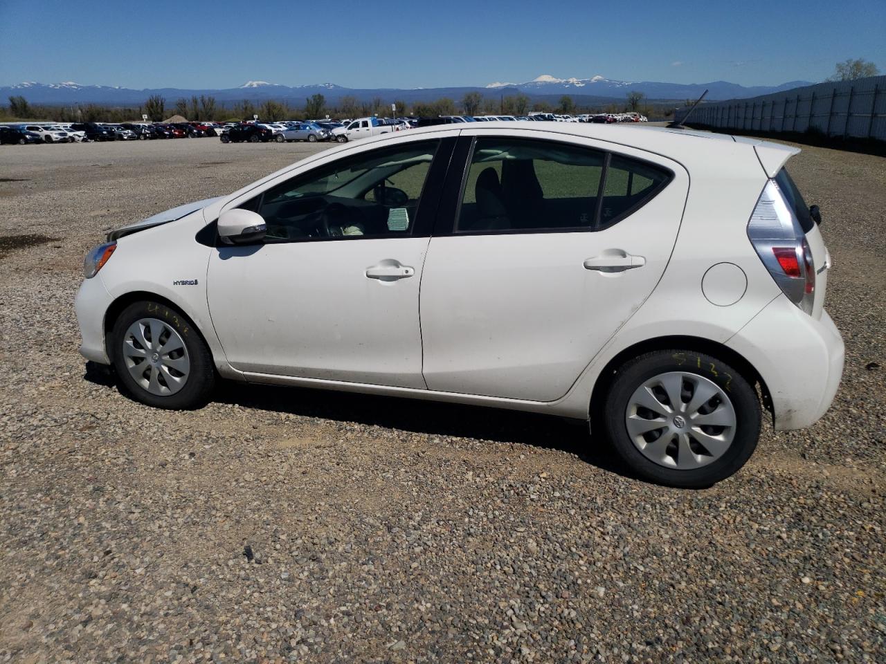 Photo 1 VIN: JTDKDTB36E1061120 - TOYOTA PRIUS 