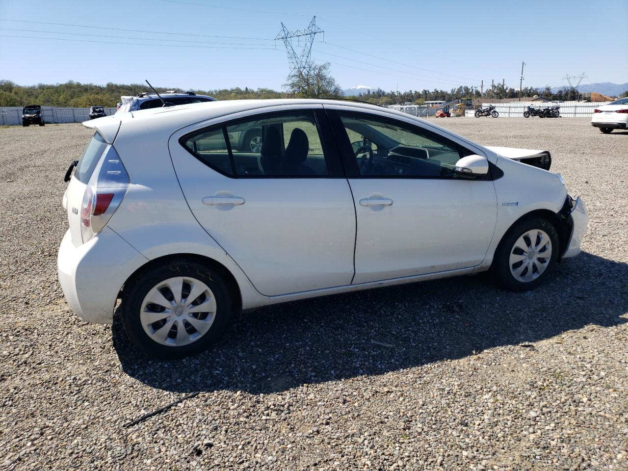 Photo 2 VIN: JTDKDTB36E1061120 - TOYOTA PRIUS 