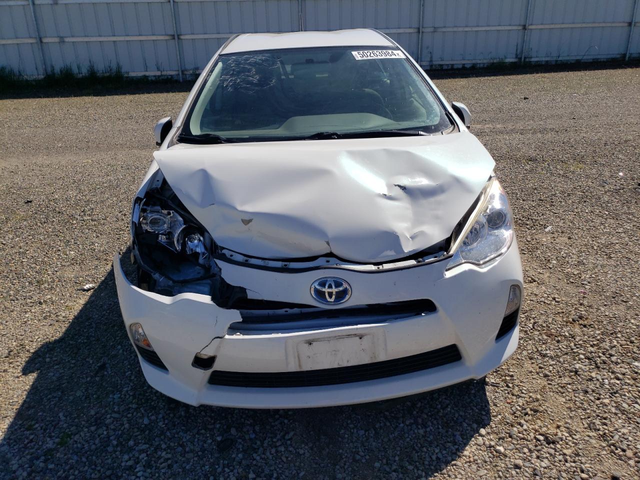 Photo 4 VIN: JTDKDTB36E1061120 - TOYOTA PRIUS 