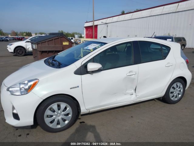 Photo 5 VIN: JTDKDTB36E1063451 - TOYOTA PRIUS C 