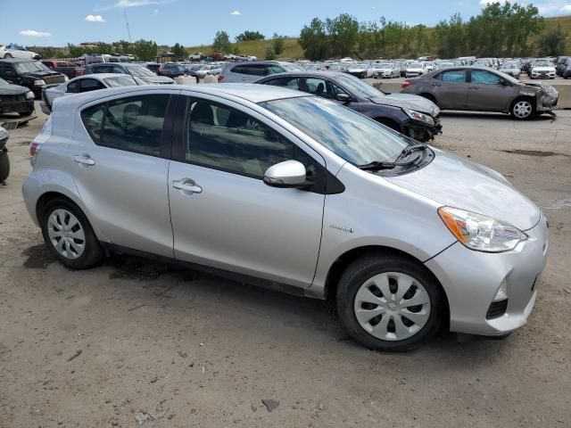 Photo 3 VIN: JTDKDTB36E1569667 - TOYOTA PRIUS C 