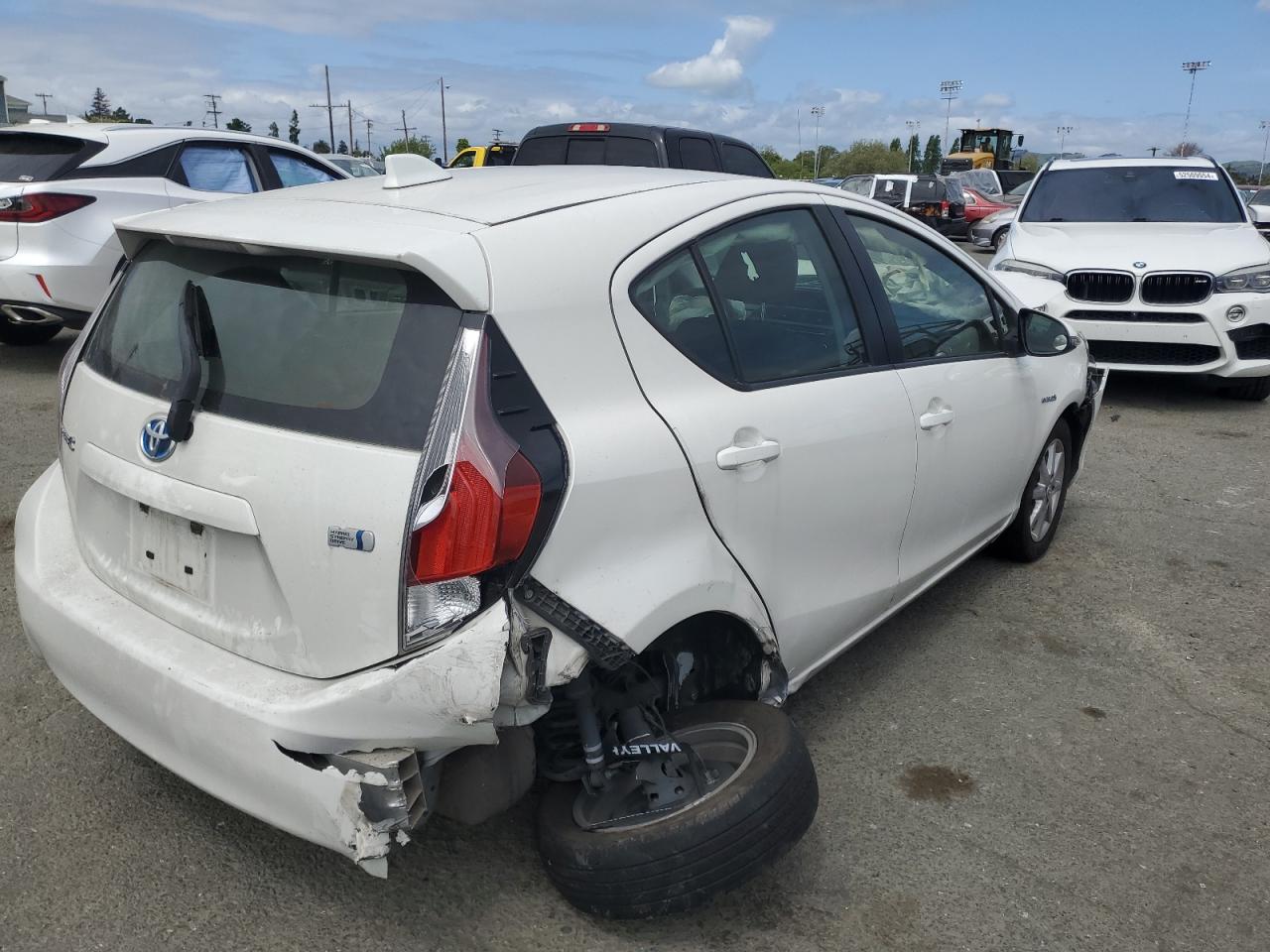 Photo 2 VIN: JTDKDTB36F1088755 - TOYOTA PRIUS 