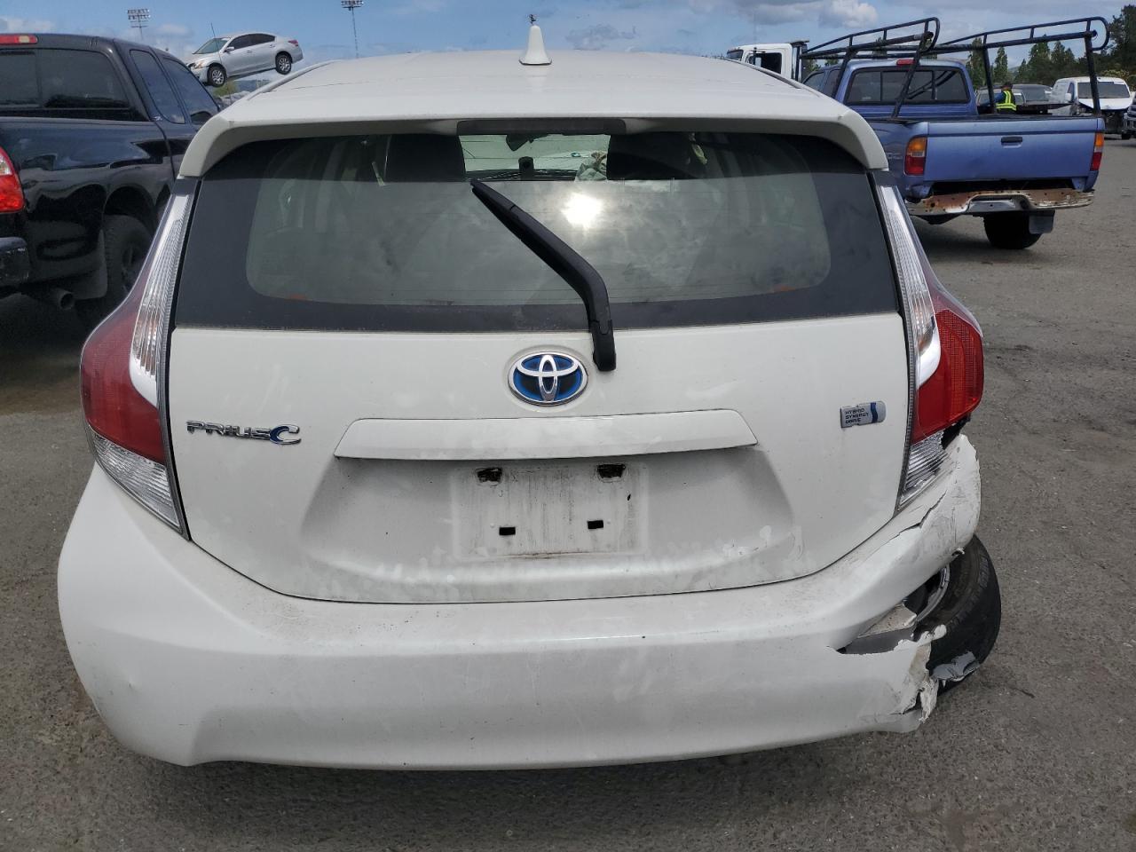 Photo 5 VIN: JTDKDTB36F1088755 - TOYOTA PRIUS 