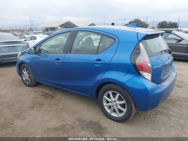 Photo 2 VIN: JTDKDTB36F1094216 - TOYOTA PRIUS C 