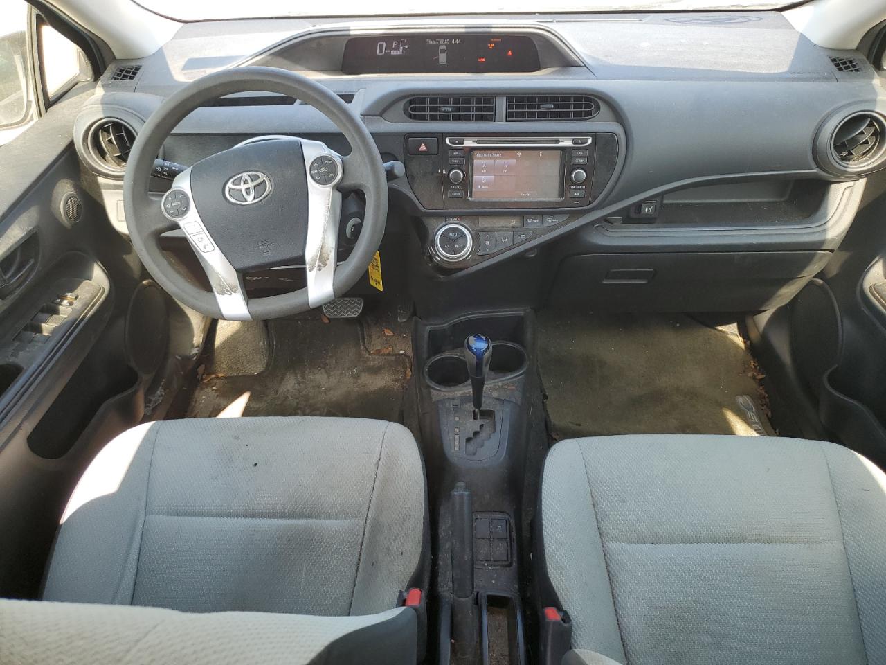 Photo 7 VIN: JTDKDTB36F1106865 - TOYOTA PRIUS 