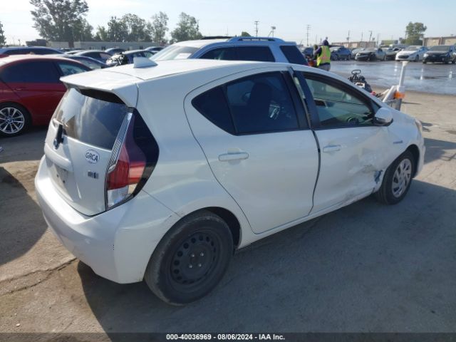 Photo 3 VIN: JTDKDTB36F1112648 - TOYOTA PRIUS C 