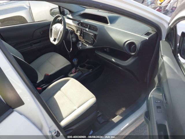 Photo 4 VIN: JTDKDTB36F1112648 - TOYOTA PRIUS C 