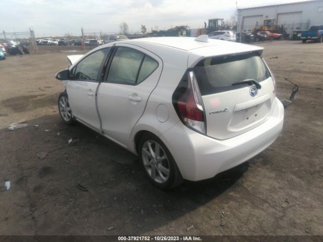 Photo 2 VIN: JTDKDTB36G1123036 - TOYOTA PRIUS C 