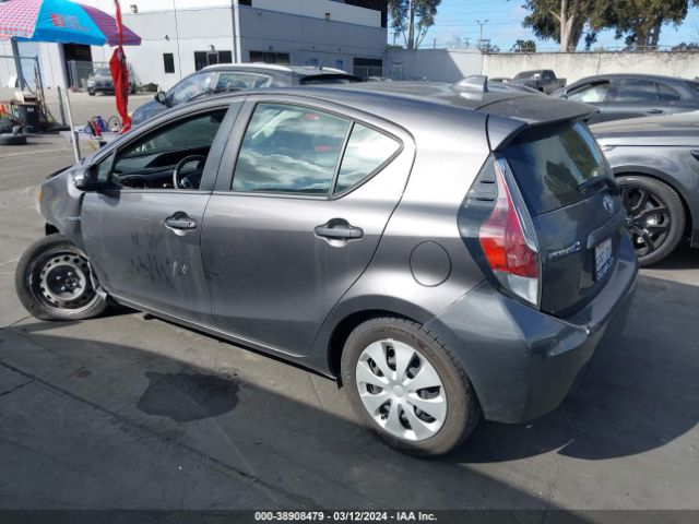 Photo 2 VIN: JTDKDTB36G1139687 - TOYOTA PRIUS C 