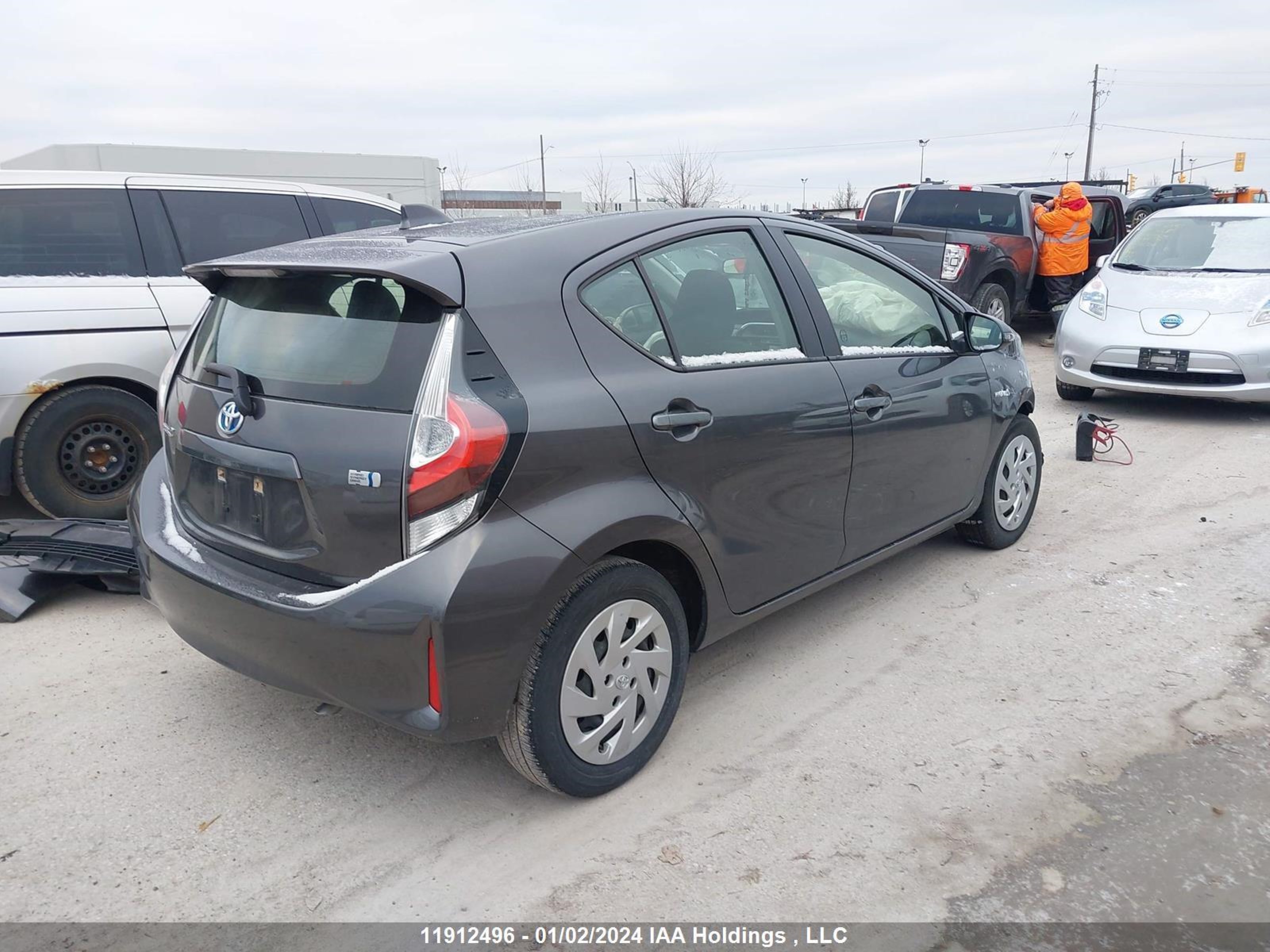 Photo 3 VIN: JTDKDTB36K1631855 - TOYOTA PRIUS 