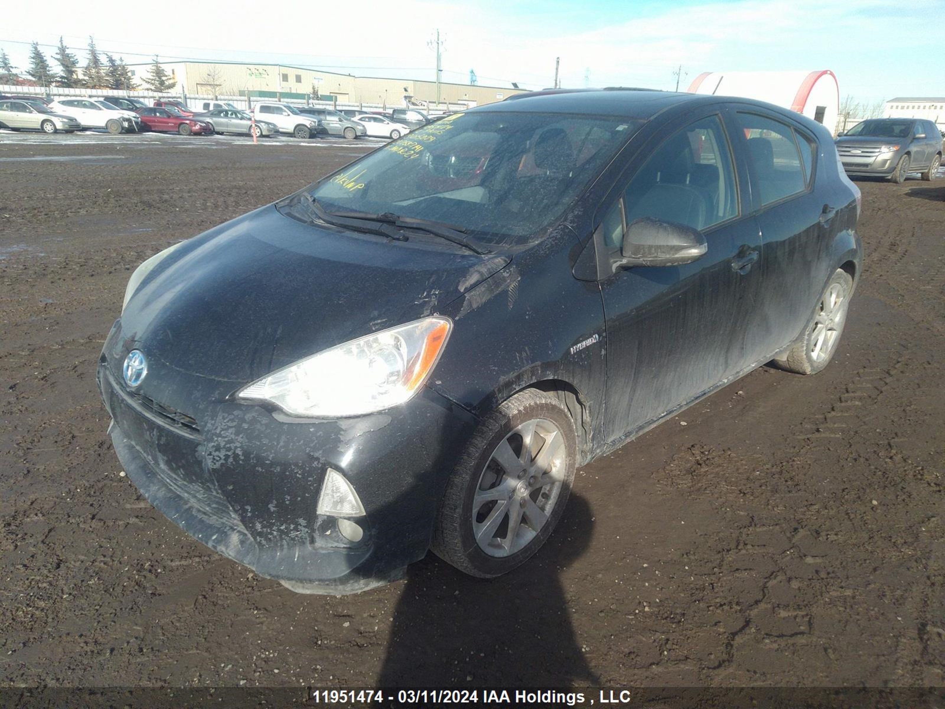 Photo 1 VIN: JTDKDTB37C1015079 - TOYOTA PRIUS C 