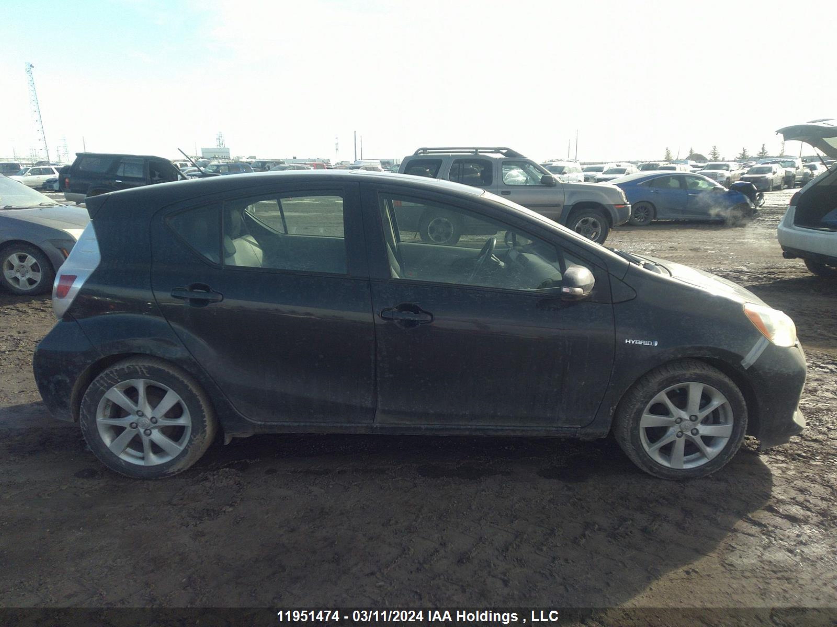 Photo 12 VIN: JTDKDTB37C1015079 - TOYOTA PRIUS C 