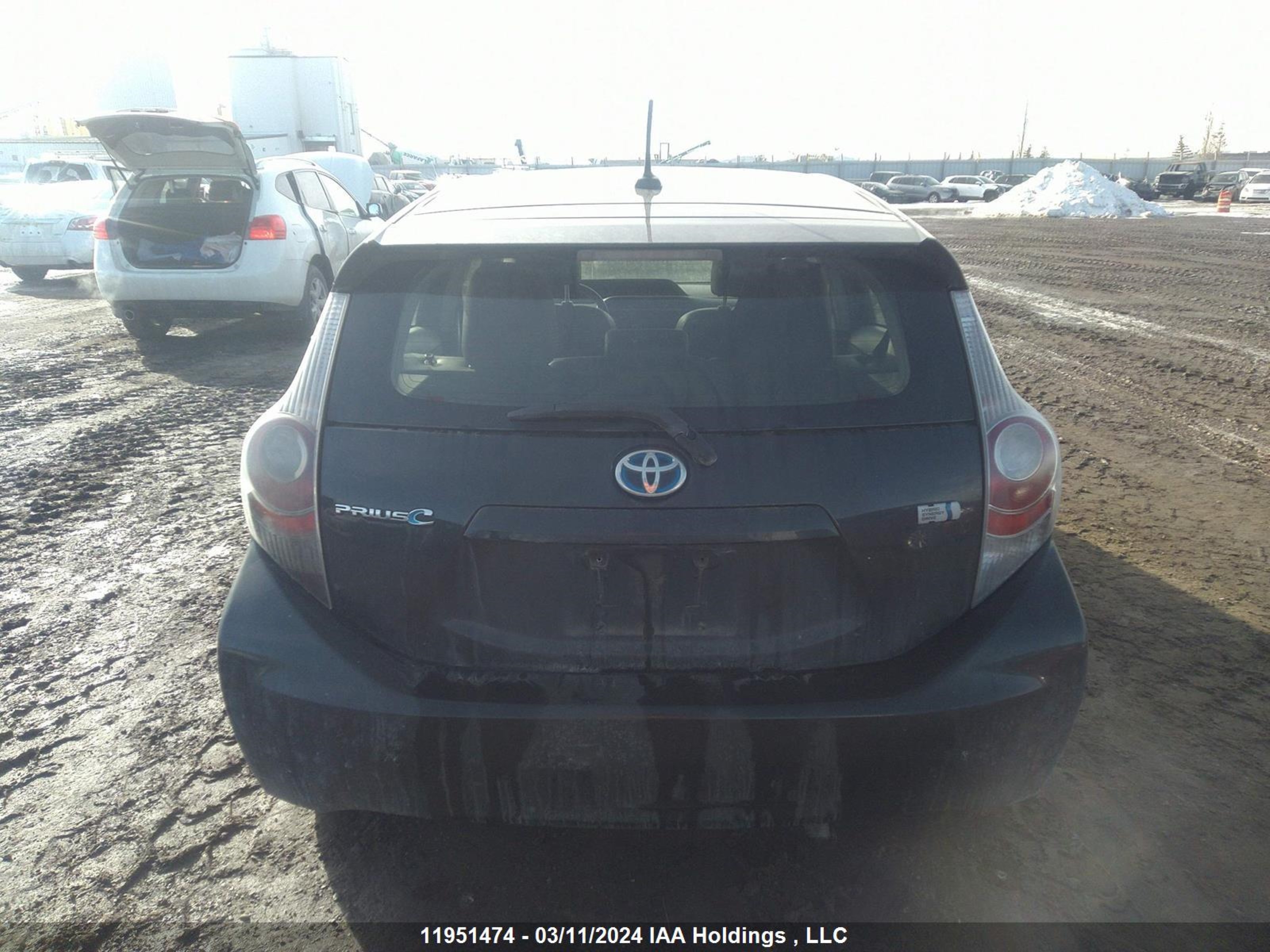 Photo 15 VIN: JTDKDTB37C1015079 - TOYOTA PRIUS C 