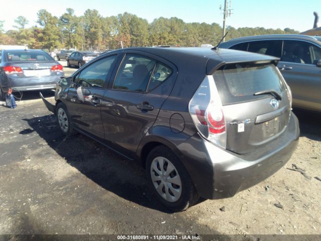 Photo 2 VIN: JTDKDTB37C1022825 - TOYOTA PRIUS C 