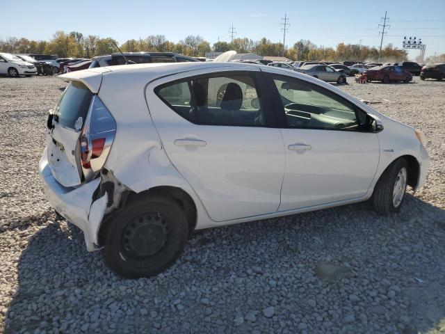 Photo 2 VIN: JTDKDTB37C1518126 - TOYOTA PRIUS C 