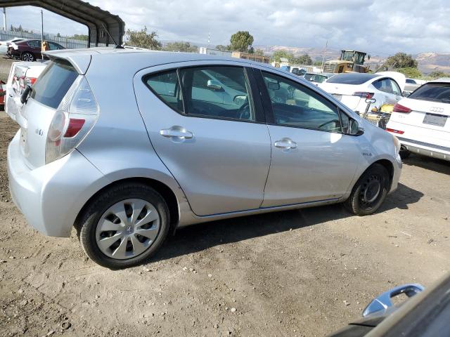 Photo 2 VIN: JTDKDTB37C1519485 - TOYOTA PRIUS C 