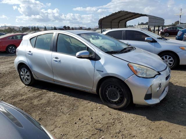 Photo 3 VIN: JTDKDTB37C1519485 - TOYOTA PRIUS C 