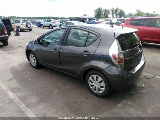 Photo 2 VIN: JTDKDTB37C1520782 - TOYOTA PRIUS C 