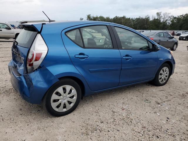 Photo 2 VIN: JTDKDTB37D1031588 - TOYOTA PRIUS C 