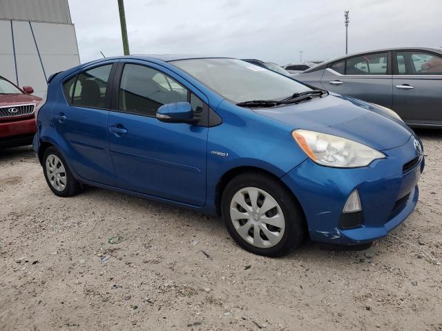 Photo 3 VIN: JTDKDTB37D1031588 - TOYOTA PRIUS C 