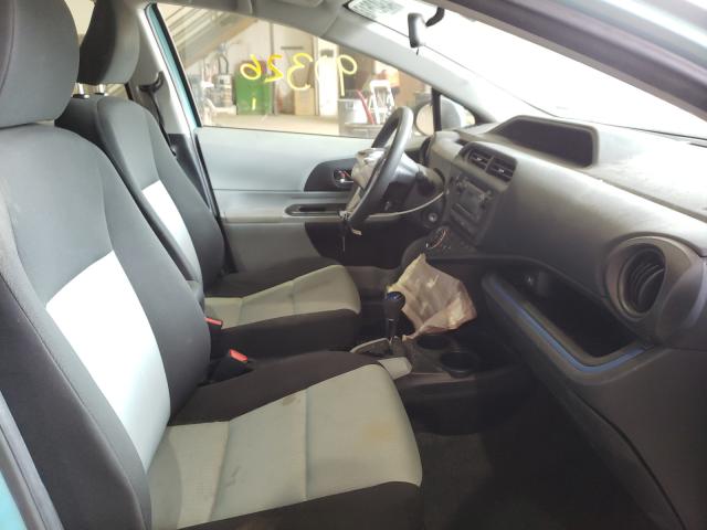 Photo 4 VIN: JTDKDTB37D1035706 - TOYOTA PRIUS C 