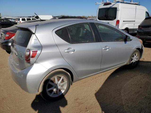 Photo 2 VIN: JTDKDTB37D1043093 - TOYOTA PRIUS C 